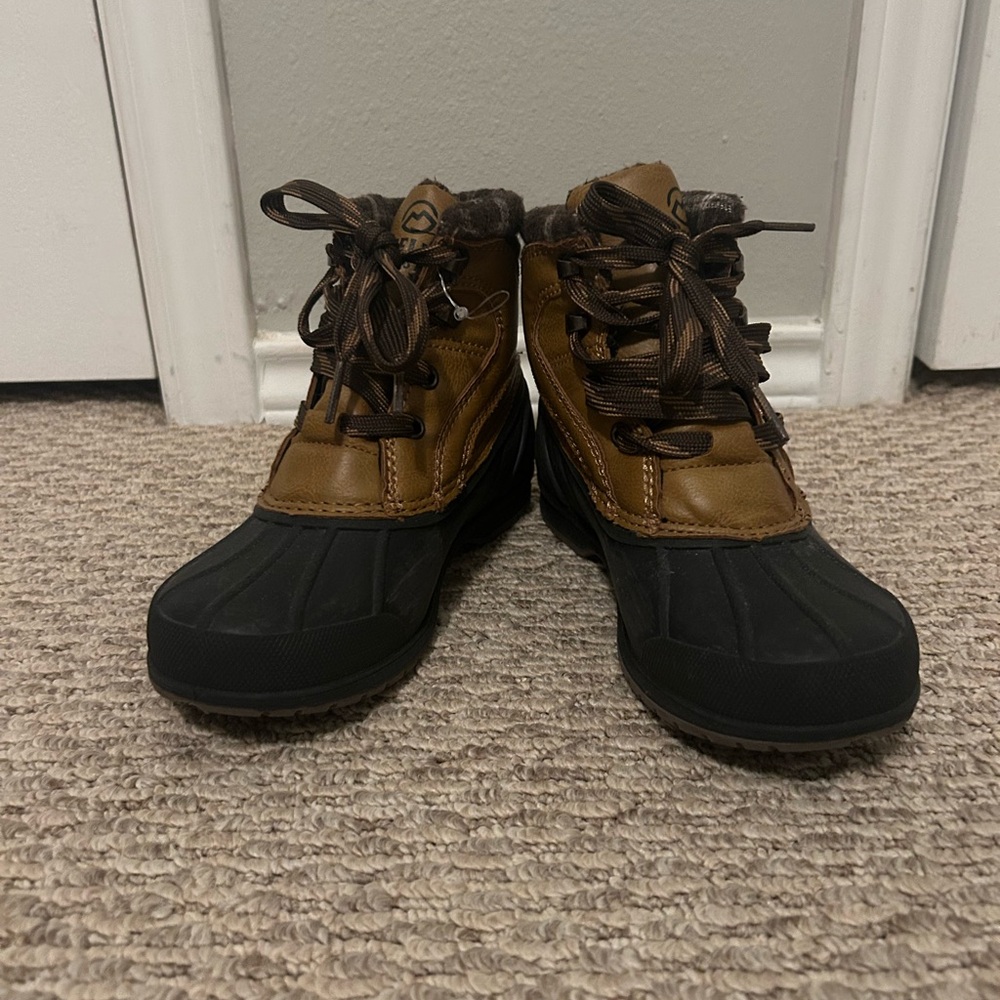 Magellan Outdoors Plaid Brown Boots